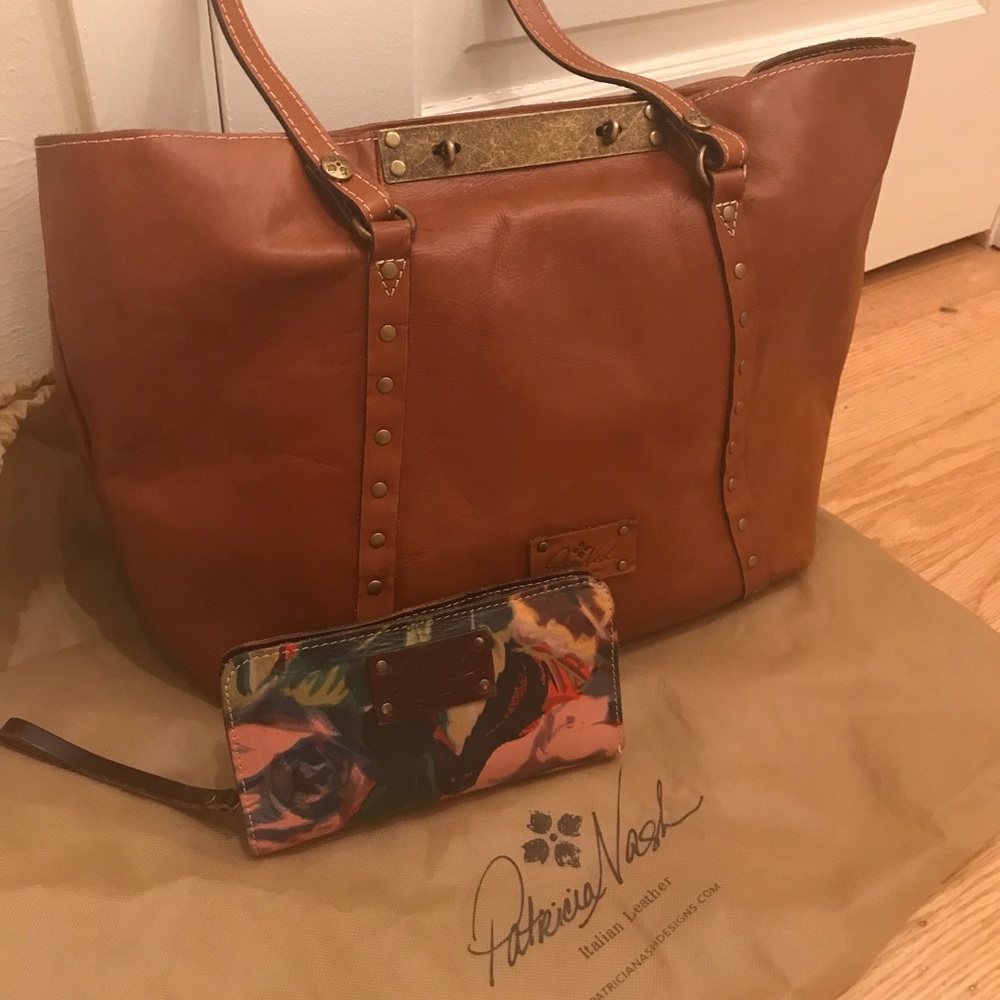 Patricia Nash Large tote Large wallet